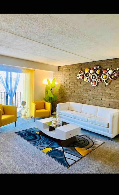 Honoray-Kes Appartement Monroeville Buitenkant foto